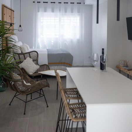 Lovely Suites Tarifa, Estudio A Estrenar En El Centro Y Muy Cerca De La Playa Ngoại thất bức ảnh